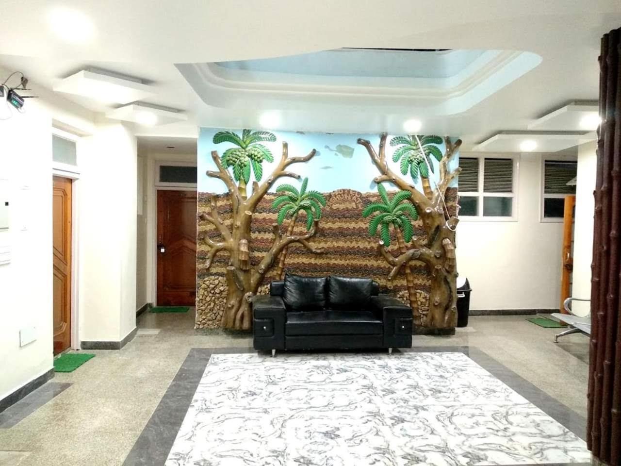 Hotel Raghunath Джаму Екстериор снимка